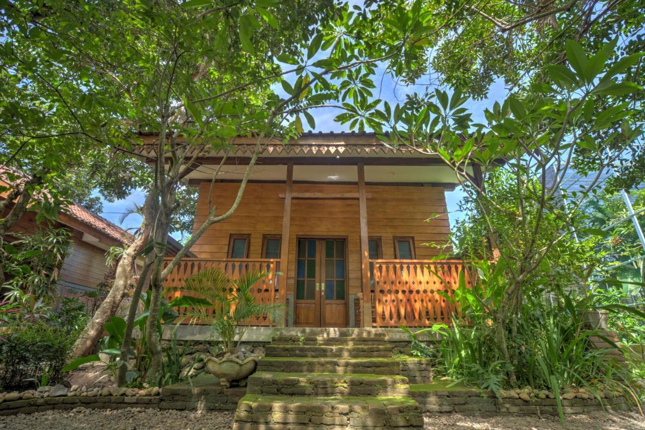 Bata Merah Homestay Banyuwangi  Kültér fotó