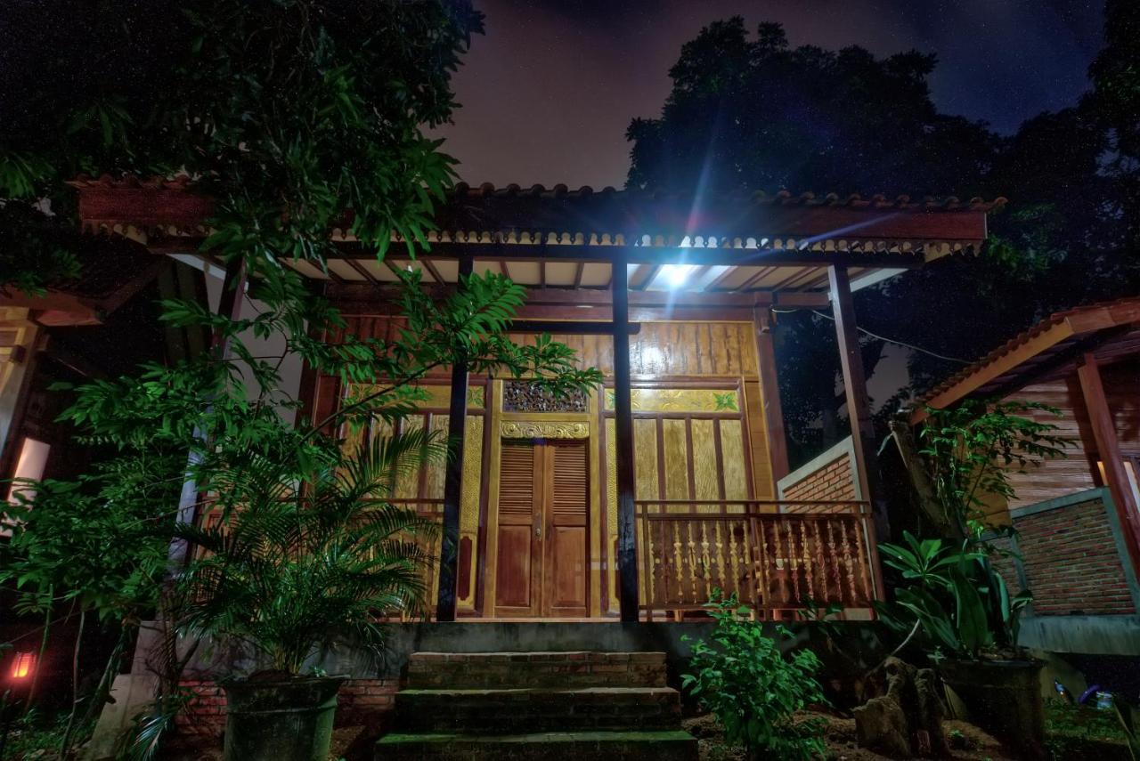 Bata Merah Homestay Banyuwangi  Kültér fotó