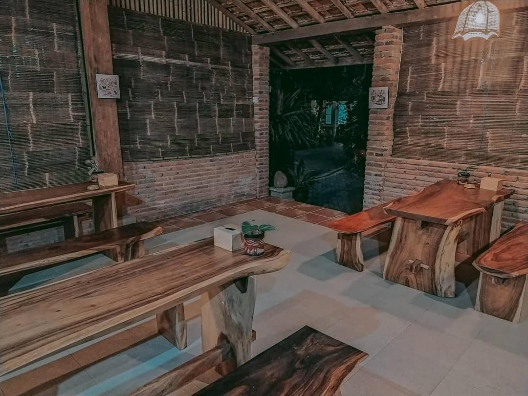 Bata Merah Homestay Banyuwangi  Kültér fotó