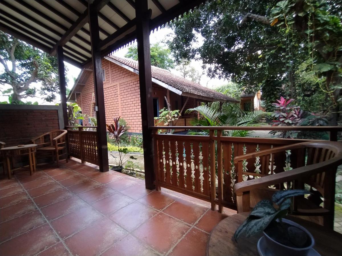 Bata Merah Homestay Banyuwangi  Kültér fotó