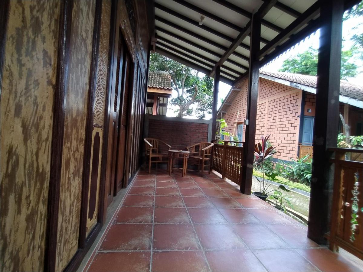 Bata Merah Homestay Banyuwangi  Kültér fotó